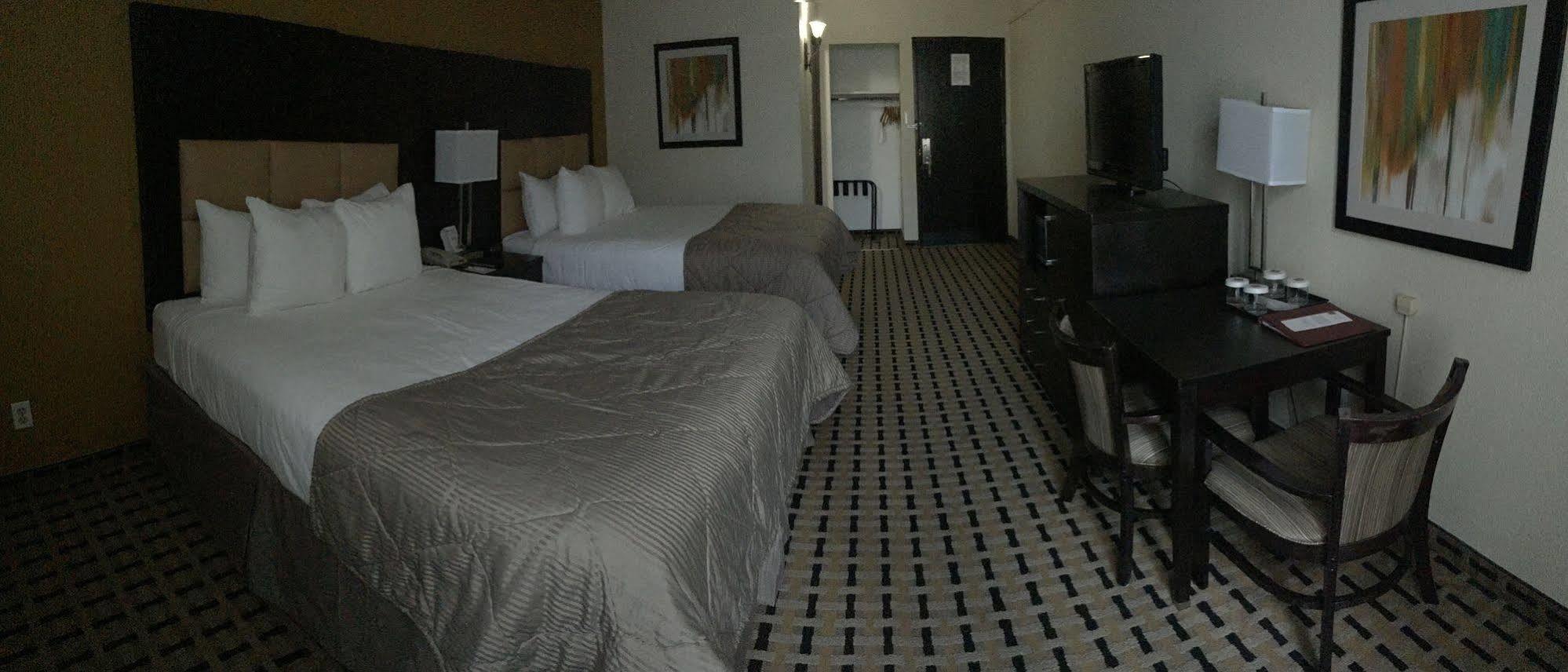 Hotel Clarion Pointe à Lake Jackson Extérieur photo