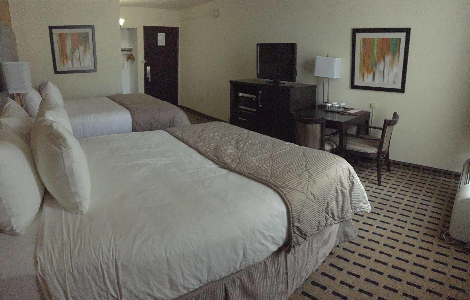 Hotel Clarion Pointe à Lake Jackson Extérieur photo